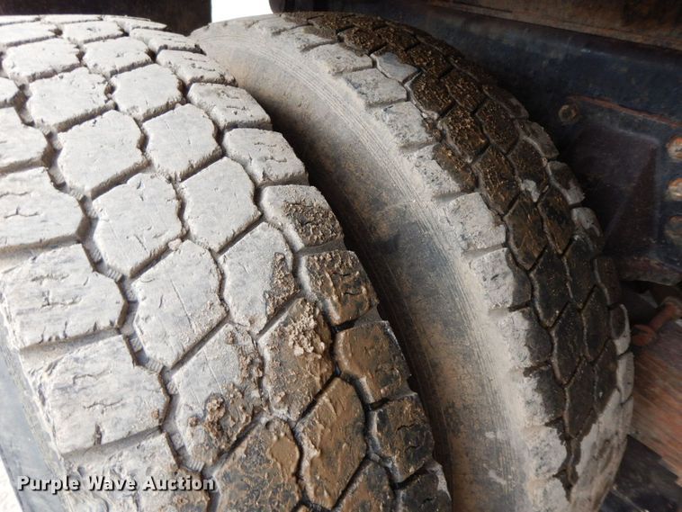 image for item HG9344 2001 Mack CX613  dump truck