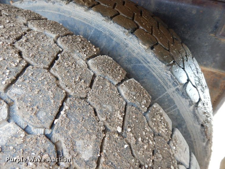 image for item HG9344 2001 Mack CX613  dump truck