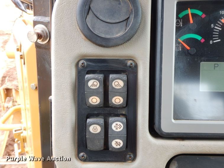 image for item HG9347 2013 Caterpillar D6T XL  dozer