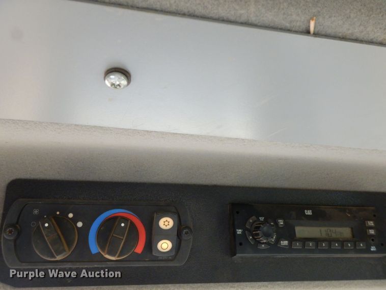 image for item HG9347 2013 Caterpillar D6T XL  dozer