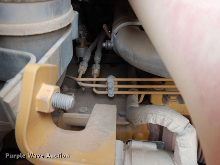 image for item HG9347 2013 Caterpillar D6T XL  dozer