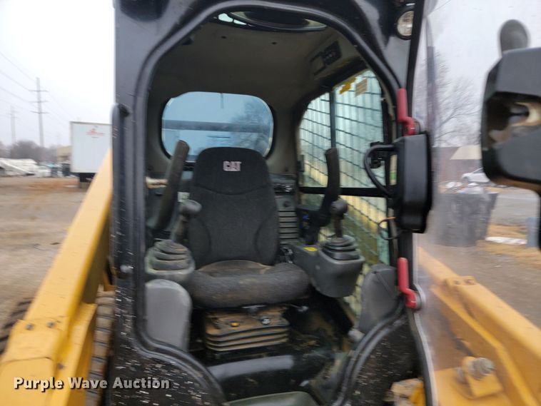 image for item HG9354 2015 Caterpillar 299D  tracked skid steer loader