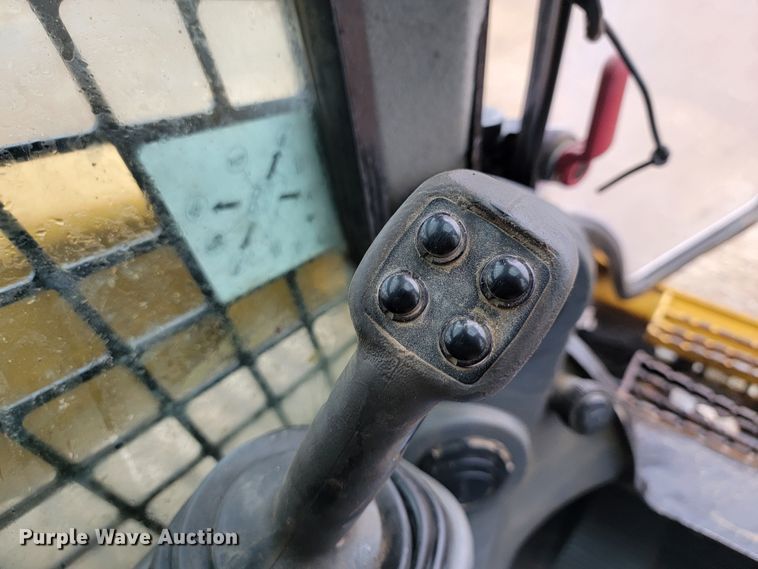 image for item HG9354 2015 Caterpillar 299D  tracked skid steer loader