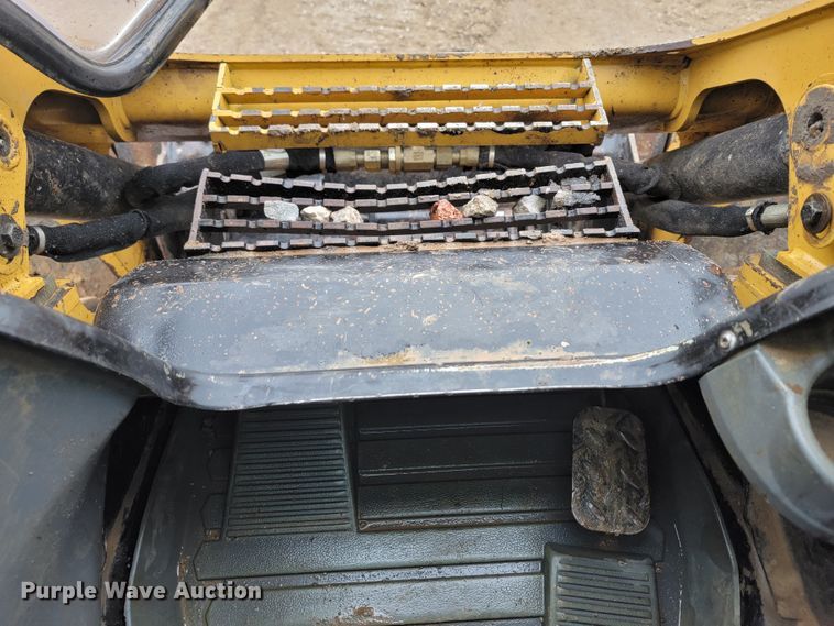 image for item HG9354 2015 Caterpillar 299D  tracked skid steer loader