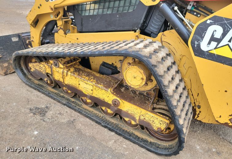 image for item HG9354 2015 Caterpillar 299D  tracked skid steer loader