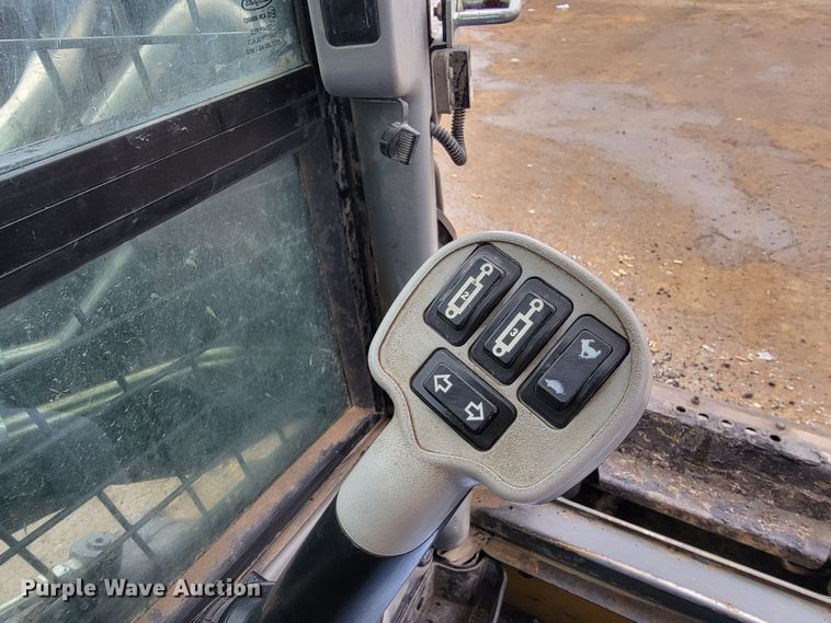 image for item HG9355 New Holland C245  tracked skid steer loader