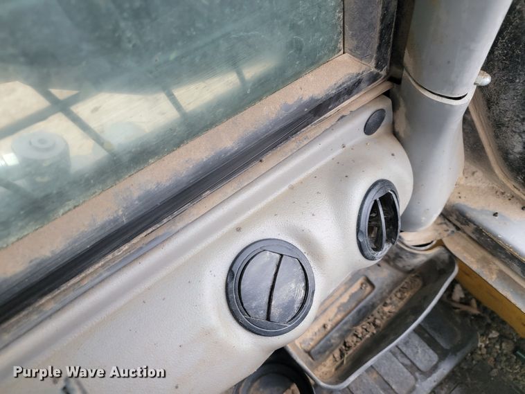 image for item HG9355 New Holland C245  tracked skid steer loader