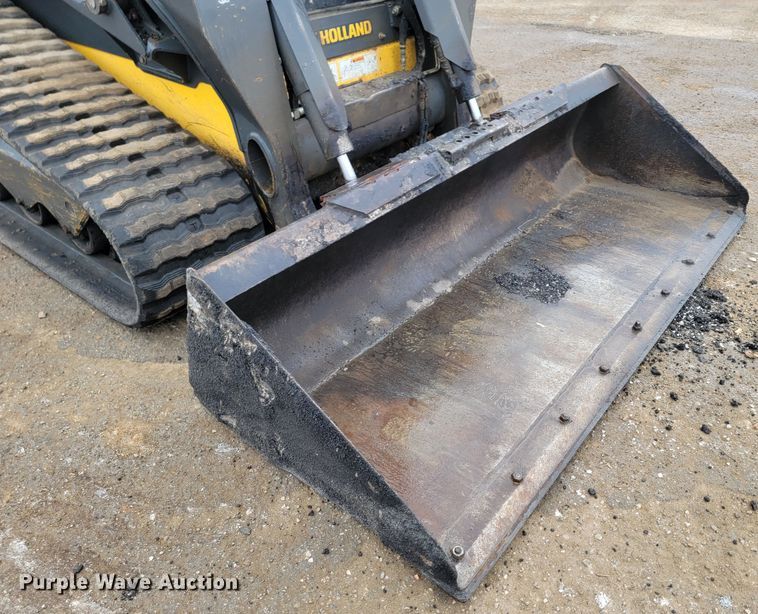 image for item HG9355 New Holland C245  tracked skid steer loader