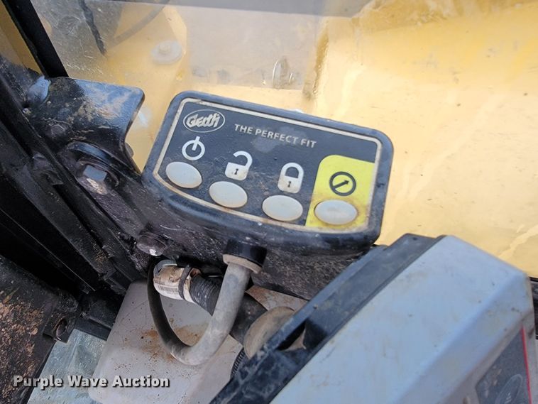 image for item HG9356 2014 Caterpillar 308E2 CR  mini excavator