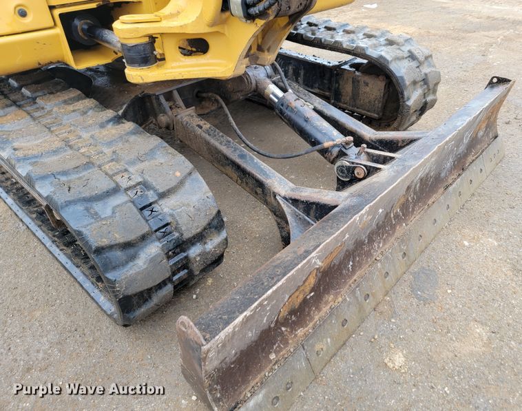 image for item HG9356 2014 Caterpillar 308E2 CR  mini excavator
