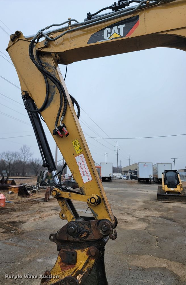 image for item HG9356 2014 Caterpillar 308E2 CR  mini excavator