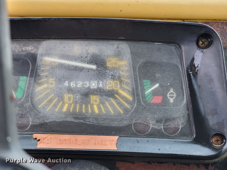 image for item HG9365 Ford 555B  backhoe