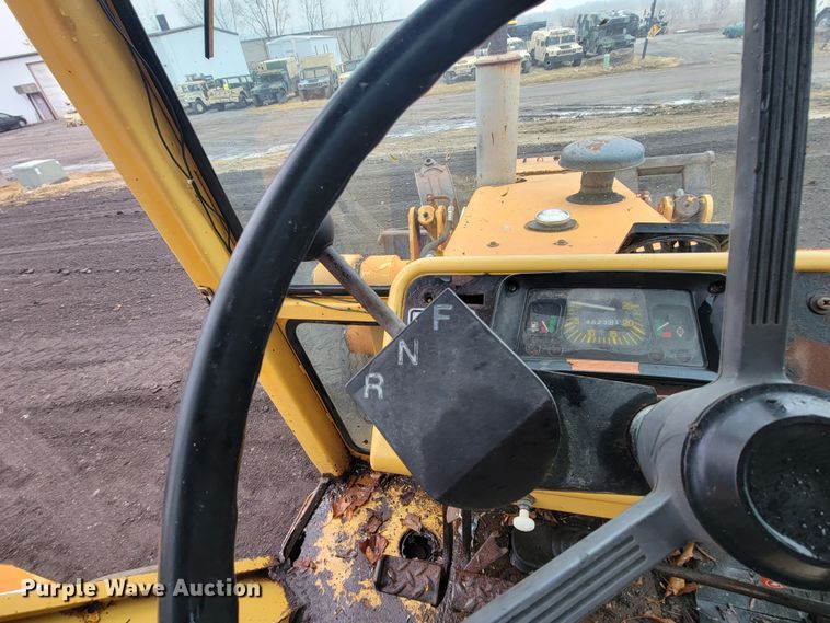 image for item HG9365 Ford 555B  backhoe