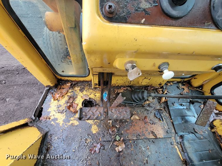 image for item HG9365 Ford 555B  backhoe