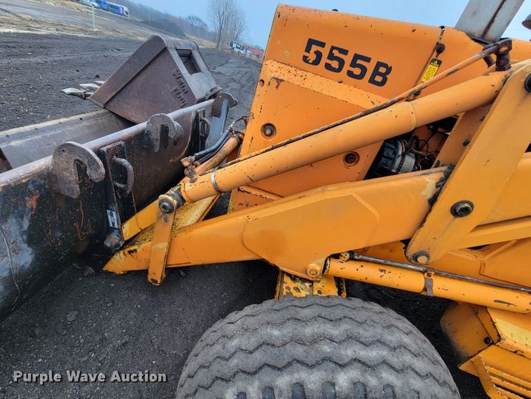 image for item HG9365 Ford 555B  backhoe