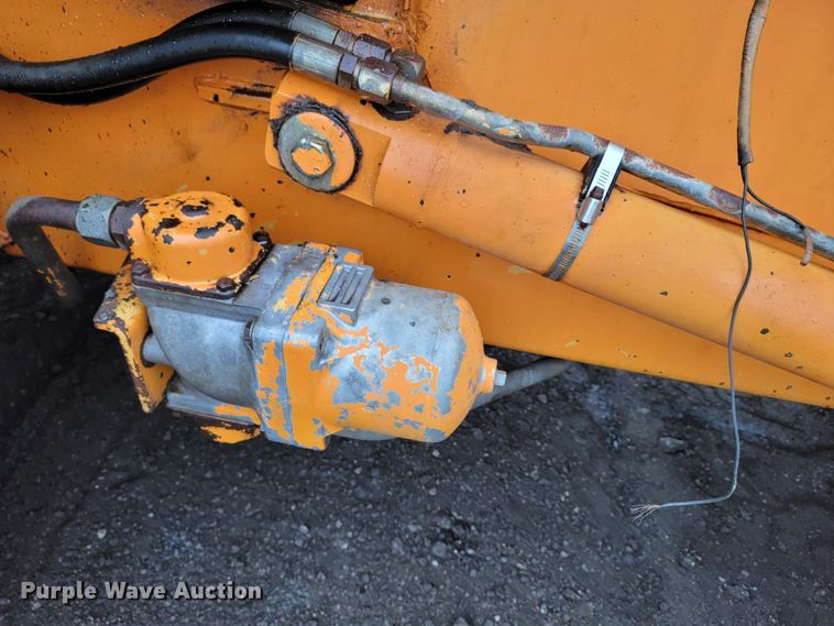 image for item HG9365 Ford 555B  backhoe