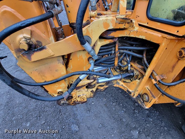 image for item HG9365 Ford 555B  backhoe