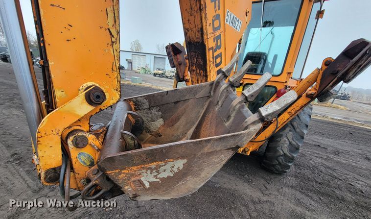 image for item HG9365 Ford 555B  backhoe