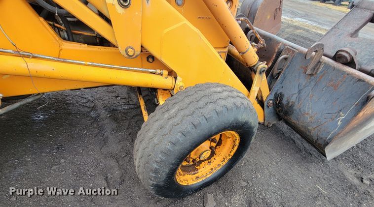 image for item HG9365 Ford 555B  backhoe