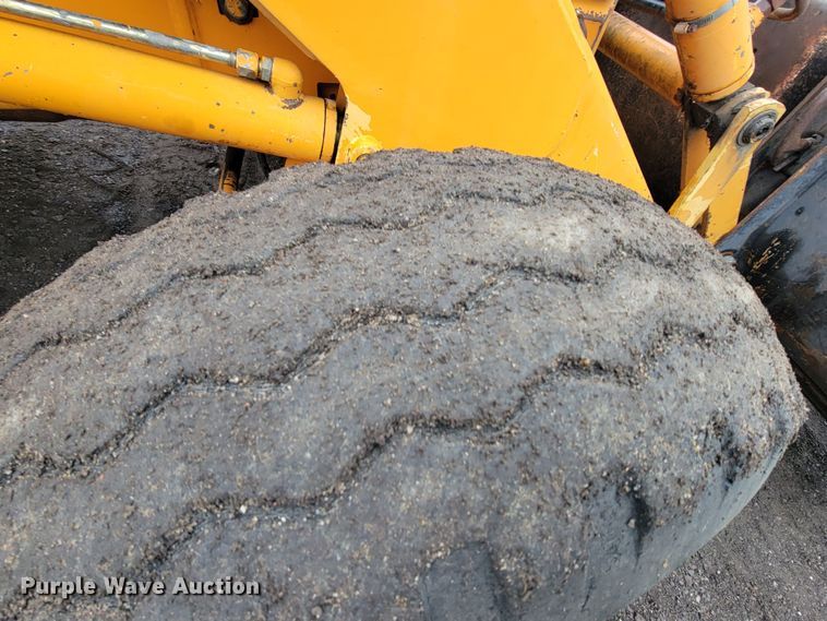 image for item HG9365 Ford 555B  backhoe