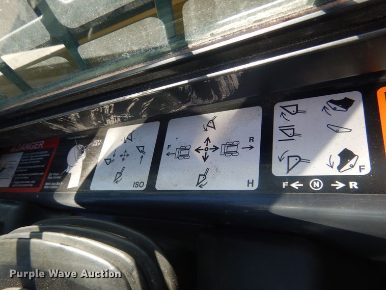 image for item HQ9533 2016 John Deere 333E  tracked skid steer loader