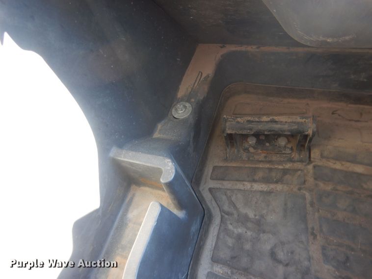 image for item HQ9533 2016 John Deere 333E  tracked skid steer loader