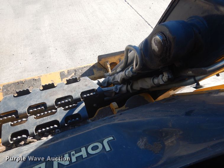 image for item HQ9533 2016 John Deere 333E  tracked skid steer loader