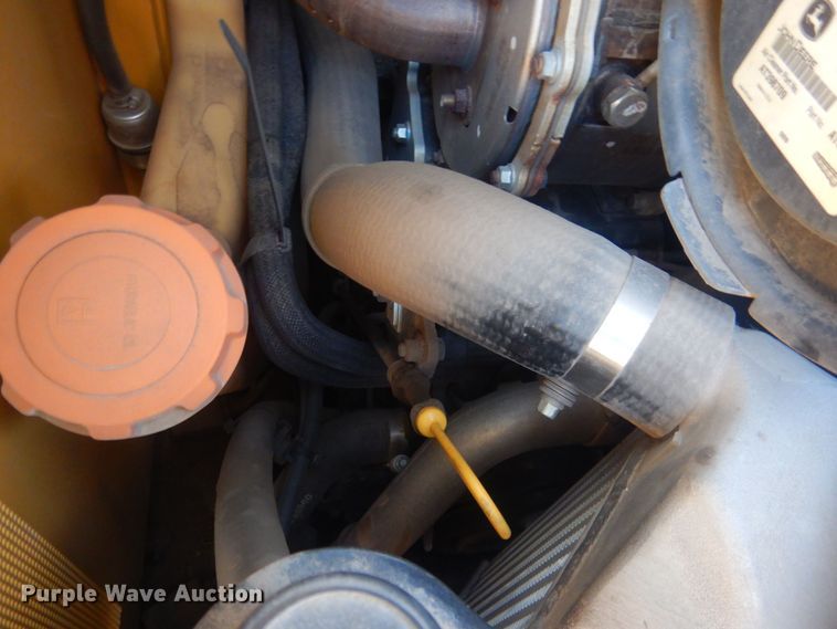 image for item HQ9533 2016 John Deere 333E  tracked skid steer loader