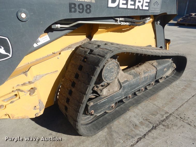 image for item HQ9533 2016 John Deere 333E  tracked skid steer loader