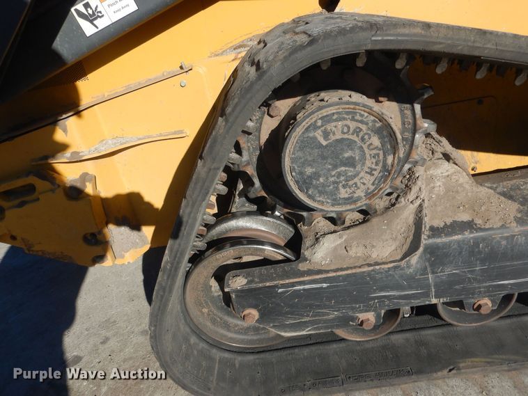 image for item HQ9533 2016 John Deere 333E  tracked skid steer loader