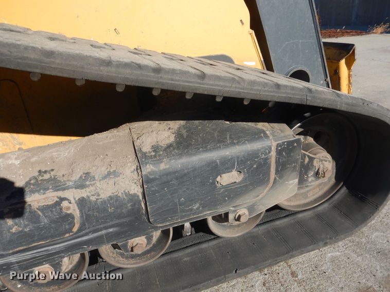 image for item HQ9533 2016 John Deere 333E  tracked skid steer loader