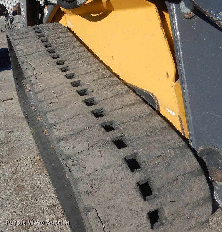 image for item HQ9533 2016 John Deere 333E  tracked skid steer loader