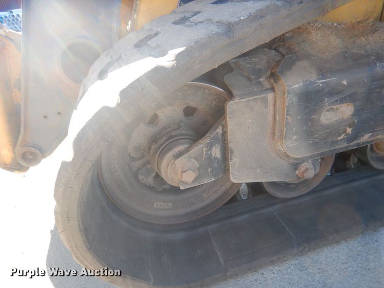 image for item HQ9533 2016 John Deere 333E  tracked skid steer loader