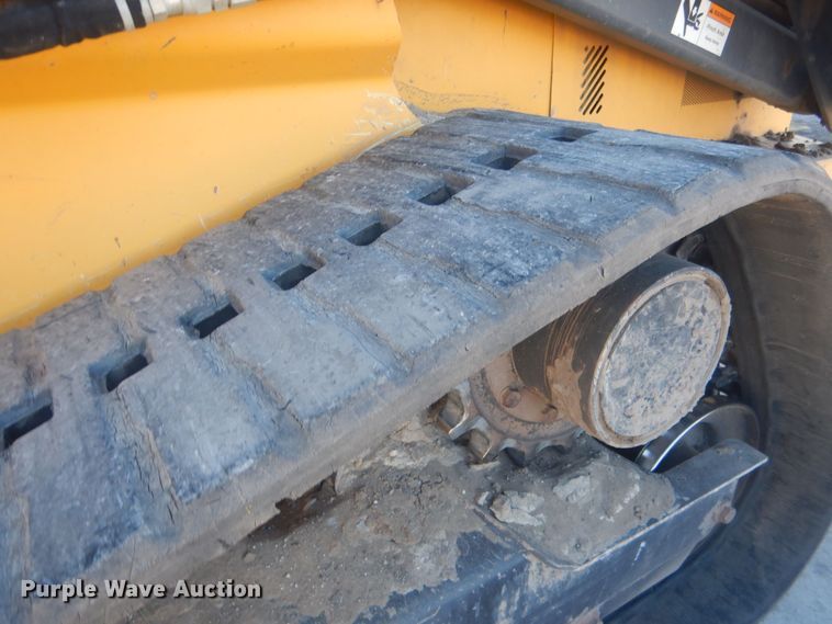 image for item HQ9533 2016 John Deere 333E  tracked skid steer loader