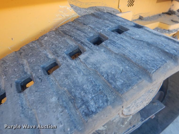 image for item HQ9533 2016 John Deere 333E  tracked skid steer loader