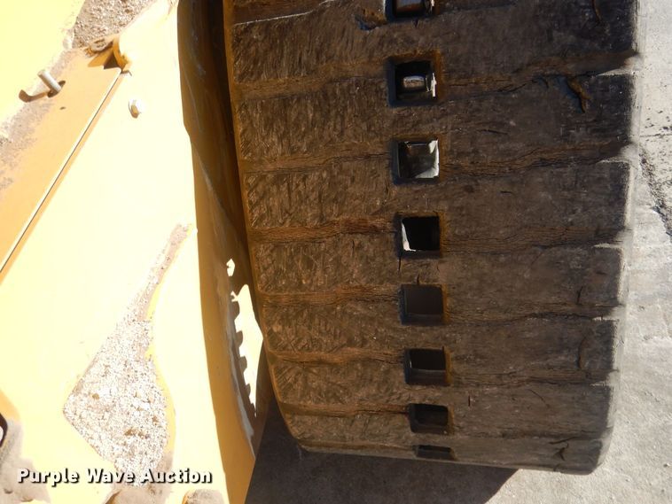 image for item HQ9533 2016 John Deere 333E  tracked skid steer loader