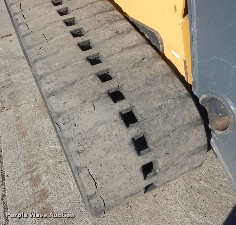 image for item HQ9533 2016 John Deere 333E  tracked skid steer loader