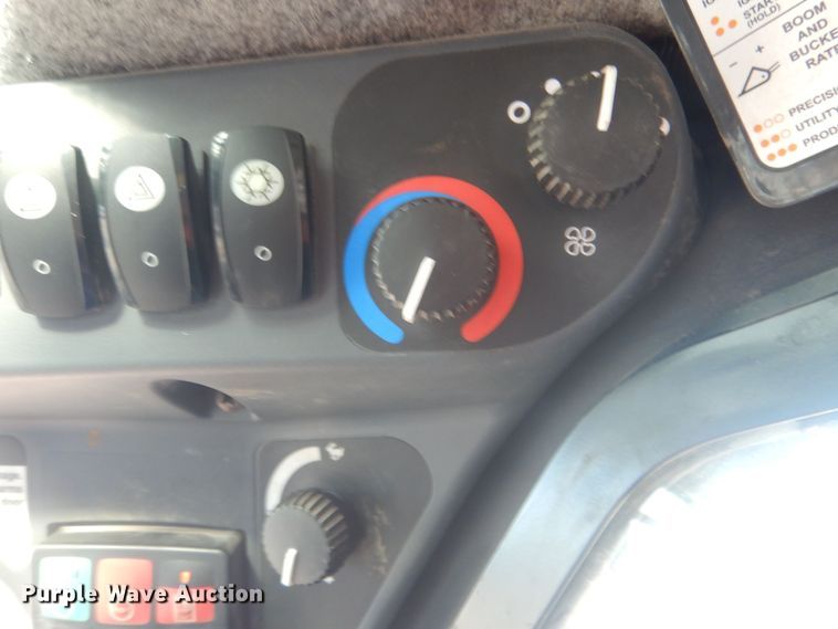 image for item HQ9534 John Deere 333G  tracked skid steer loader