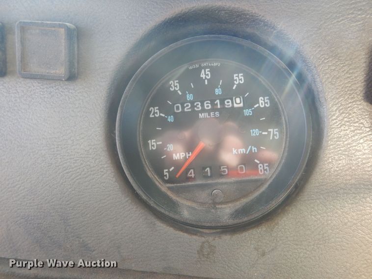 image for item HQ9539 1997 Mack RD600  dump truck