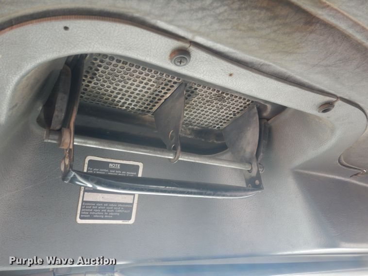 image for item HQ9539 1997 Mack RD600  dump truck