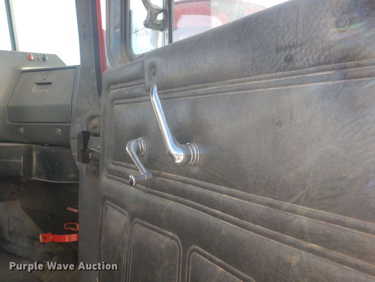 image for item HQ9539 1997 Mack RD600  dump truck