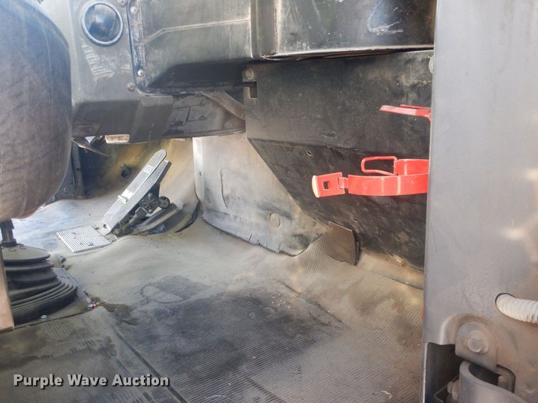 image for item HQ9539 1997 Mack RD600  dump truck