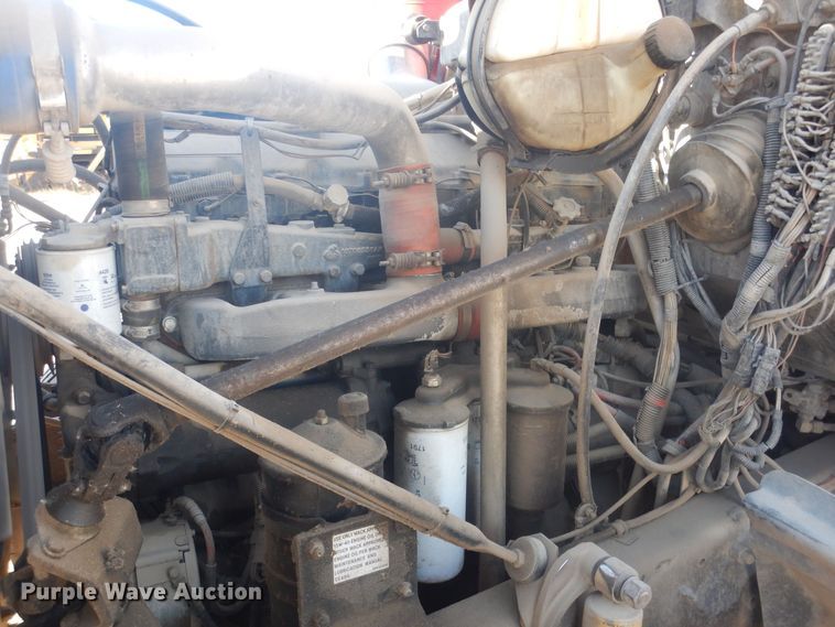 image for item HQ9539 1997 Mack RD600  dump truck