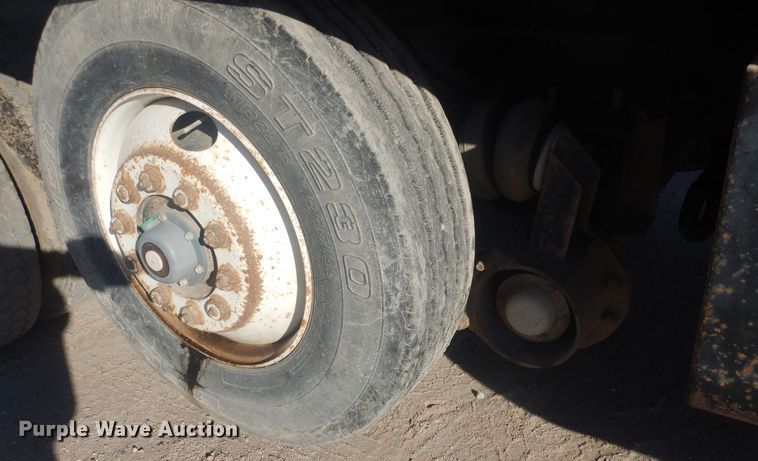 image for item HQ9539 1997 Mack RD600  dump truck