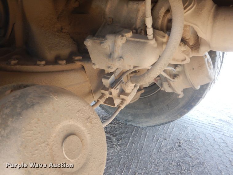 image for item HQ9539 1997 Mack RD600  dump truck