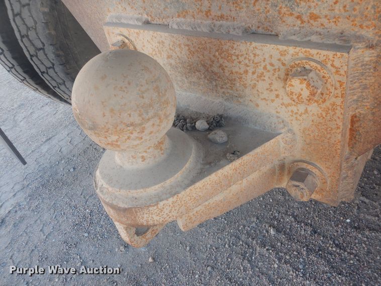 image for item HQ9539 1997 Mack RD600  dump truck