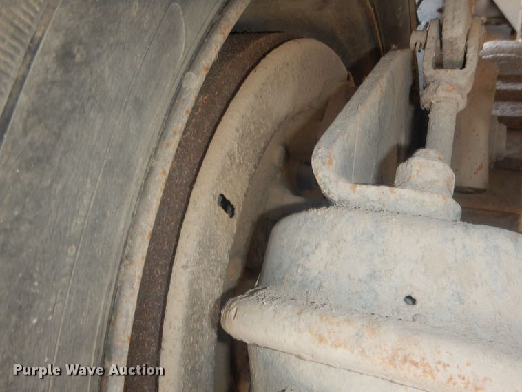 image for item HQ9539 1997 Mack RD600  dump truck