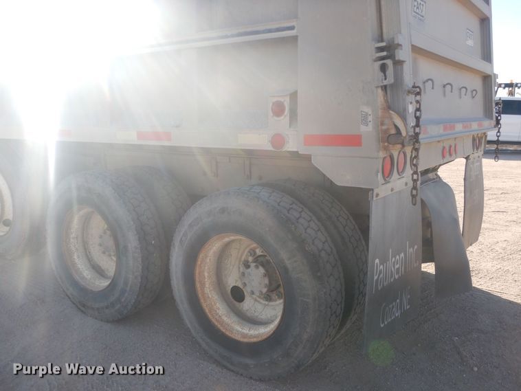 image for item HQ9539 1997 Mack RD600  dump truck