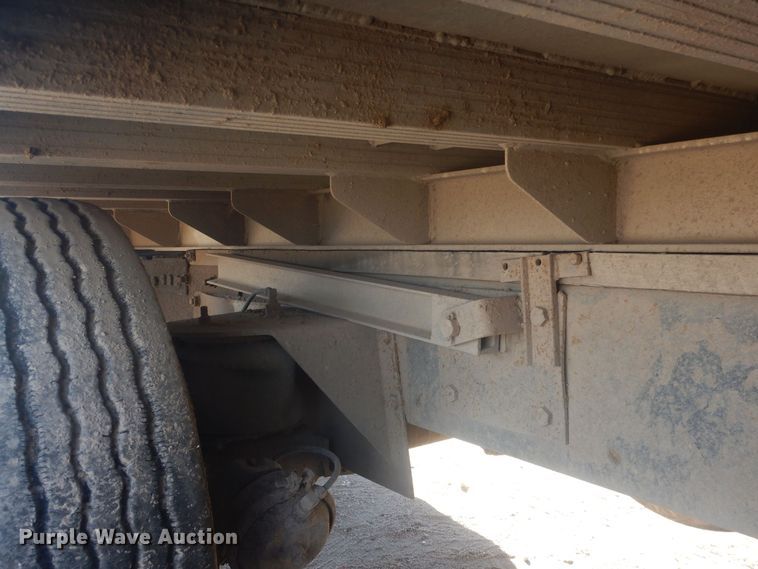 image for item HQ9539 1997 Mack RD600  dump truck