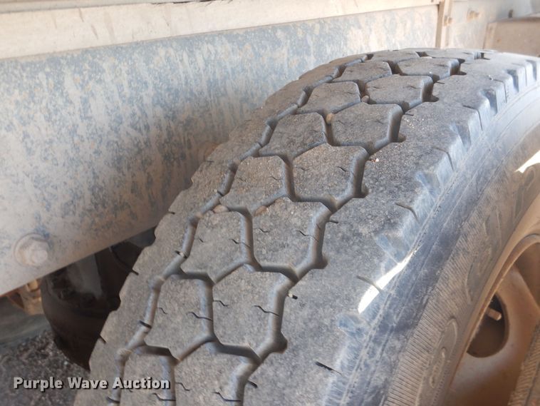 image for item HQ9539 1997 Mack RD600  dump truck